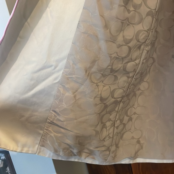 Classy coach trenchcoat lined in soft pink size small - Picture 4 of 7